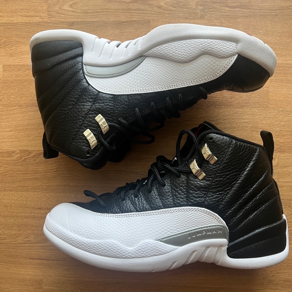 Air Jordan Retro 12 Playoffs - Picture 3 of 7